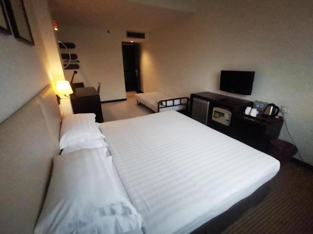 Ritz Garden Hotel Ipoh Exterior foto